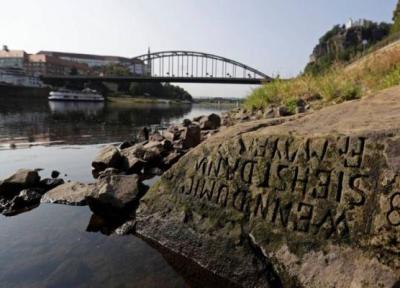 تور جمهوری چک: سنگ های گرسنگی رودخانه البه جمهوری چک، هشداردهنده خشکسالی